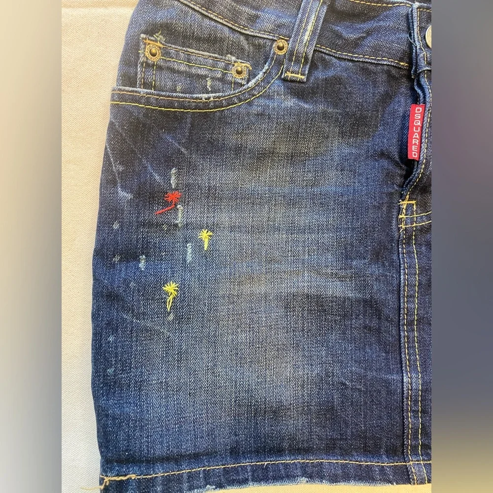 Dsquared2 Distressed Dark Wash Denim Mini Skirt Embroidered High Waist Y2K - Picture 3 of 9